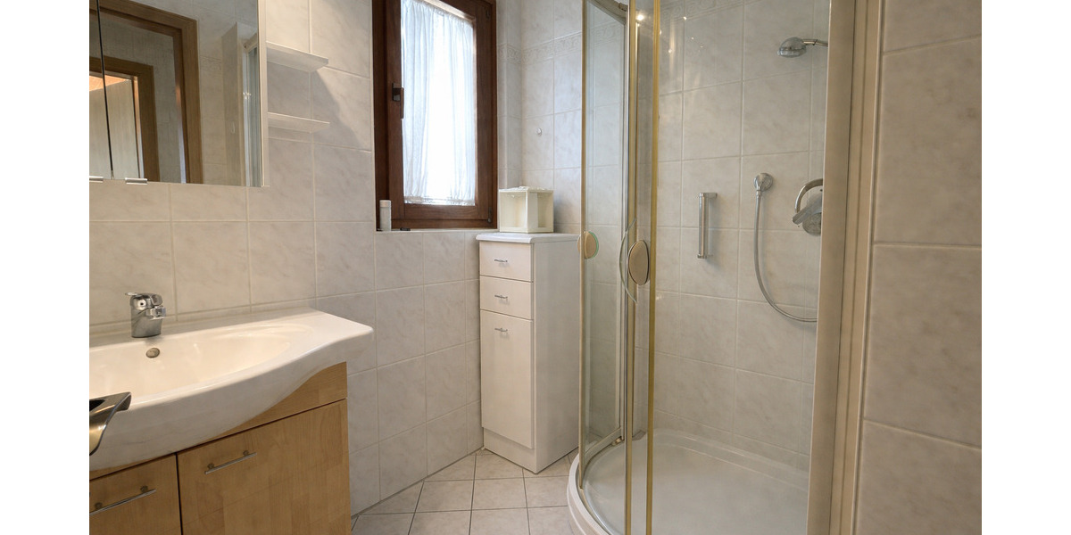 Mehrfamilienhaus, Wohnhaus Metzingen - 379.000&euro; | Angebot:26028959