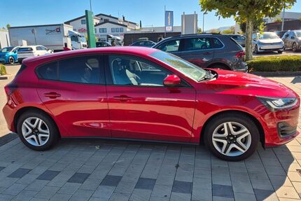 Ford Focus 35.000 km 14.990 &euro; Reutlingen 72762