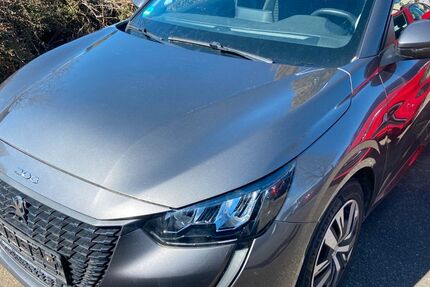 Peugeot 208 62.700 km 11.950 &euro; Gäufelden 71126