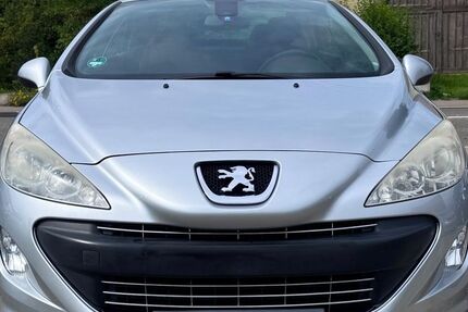 Peugeot 308 174.601 km 2.690 &euro; Ofterdingen 72131