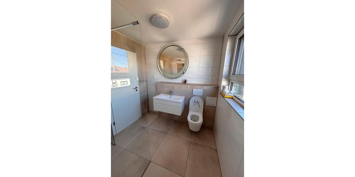 Dachgeschoßwohnung Sindelfingen Darmsheim - 2.5 Zimmer, 73 m&sup2;, 1.200&euro; | Angebot:25292934