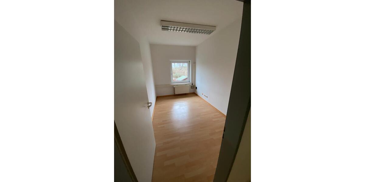 Gewerbeobjekt Tübingen Lustnau - 2.200&euro; | Angebot:24075665