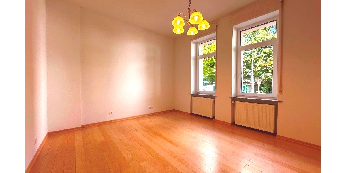 Gepflegte 3-Zi.-Altbauwohnung mit Balkon und großer Terrasse in Stuttgart-West - Erdgeschoßwohnung Stuttgart Stuttgart-West (Stadtbezirk) | Angebot:27505240