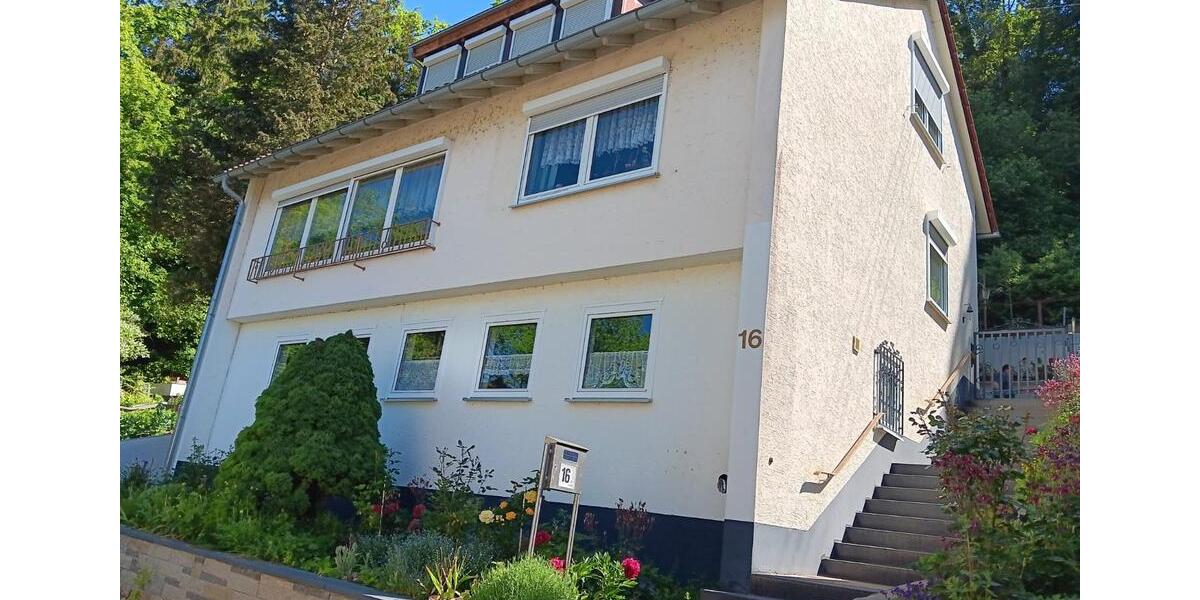 Mehrfamilienhaus, Wohnhaus Rottenburg am Neckar - 7 Zimmer, 152 m&sup2;, 450.000&euro; | Angebot:26934426