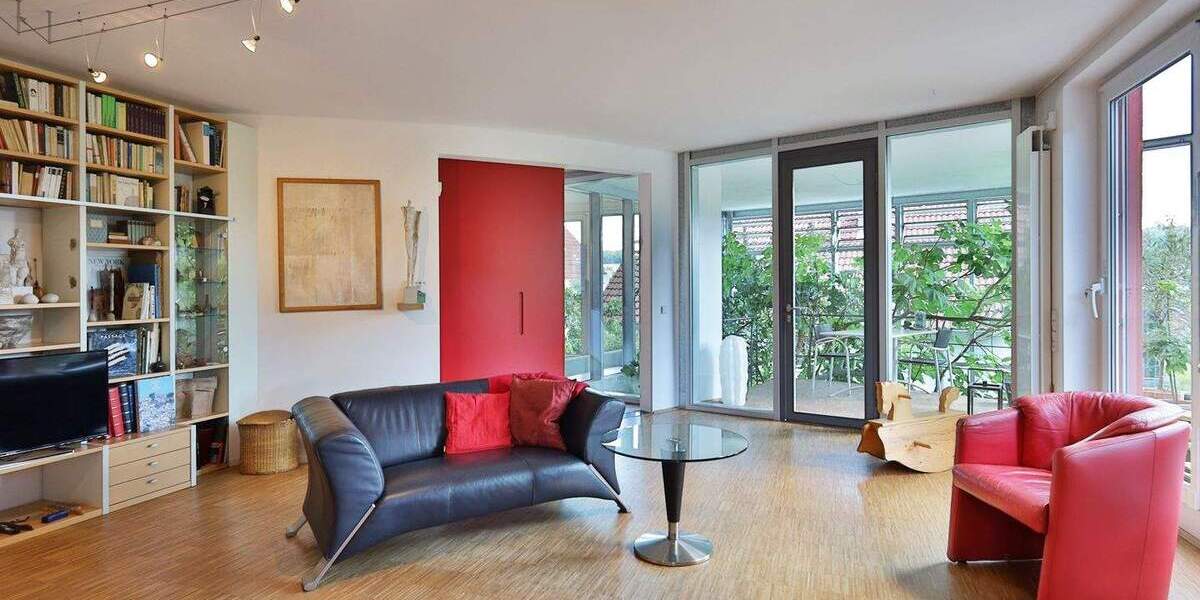 Einfamilienhaus Waldenbuch - 7 Zimmer, 330 m&sup2;, 1.295.000&euro; | Angebot:25734444