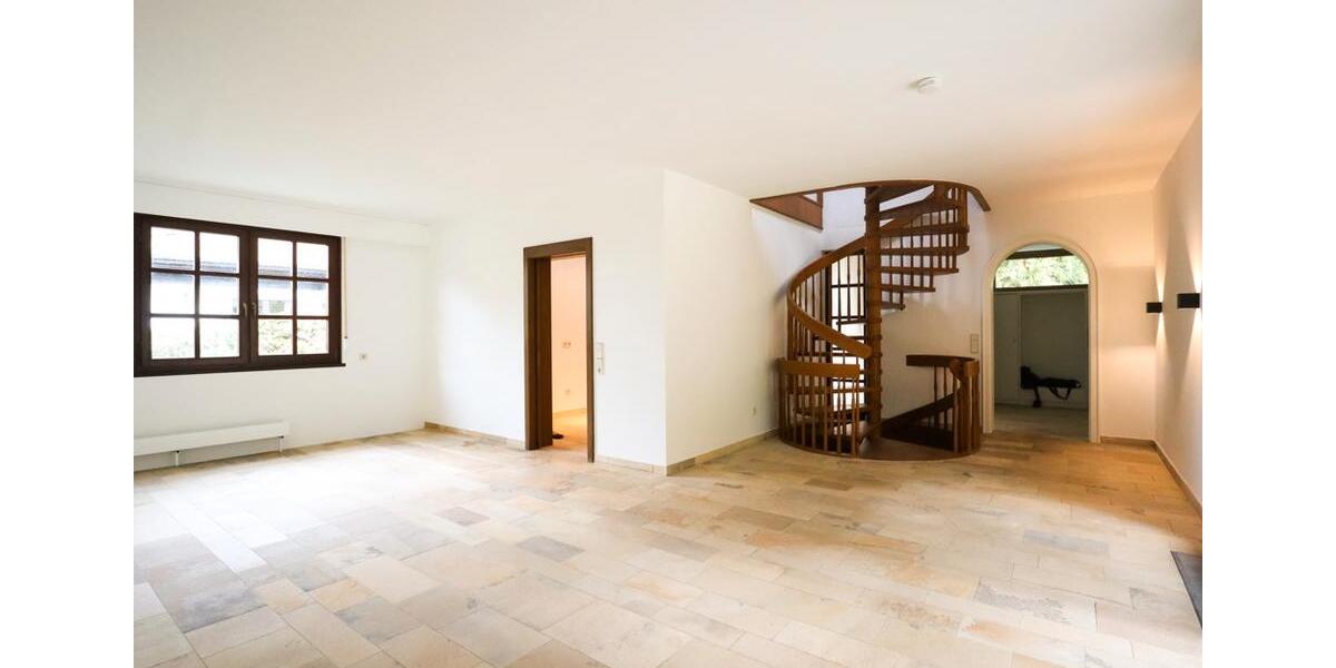 Einfamilienhaus Reutlingen Sondelfingen - 6 Zimmer, 200 m&sup2;, 2.850&euro; | Angebot:26389503