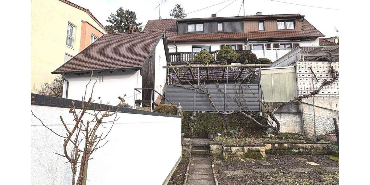 Doppelhaushälfte Steinenbronn - 5 Zimmer, 133 m&sup2;, 380.000&euro; | Angebot:25704413