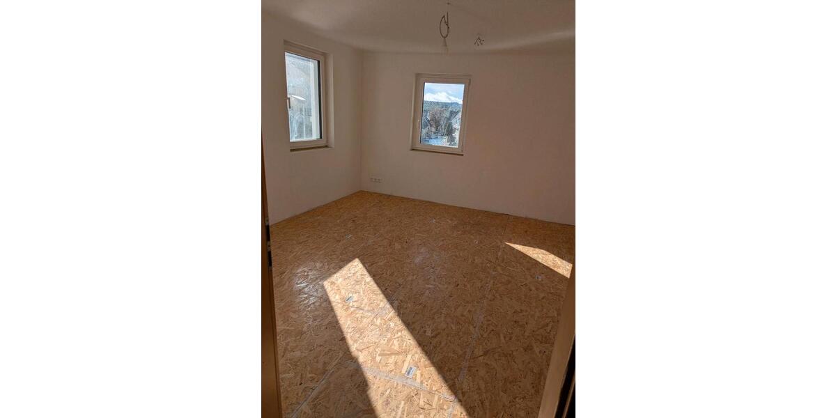 Maisonettenwohnung Denkendorf - 4.5 Zimmer, 120 m&sup2;, 2.100&euro; | Angebot:25953946