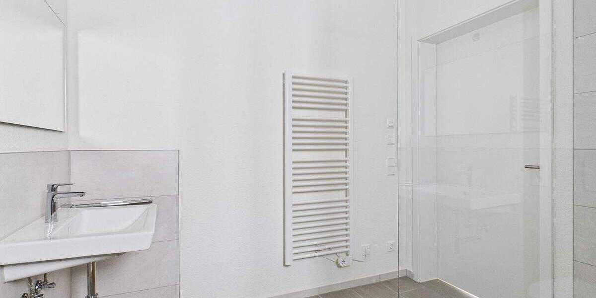 Etagenwohnung Sindelfingen Ost - 2 Zimmer, 71 m&sup2;, 1.330&euro; | Angebot:25772241