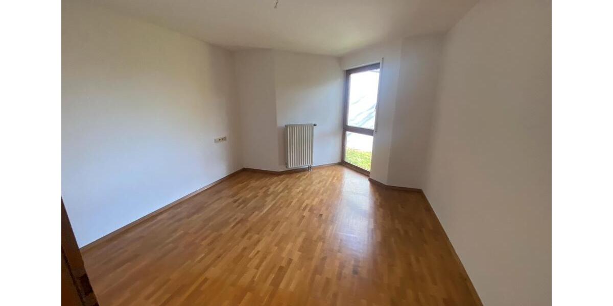 Etagenwohnung Stuttgart Degerloch - 2 Zimmer, 63 m&sup2;, 1.190&euro; | Angebot:25959888