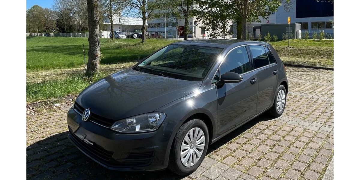 VW Golf 118.000 km 9.500 &euro; Renningen 71272