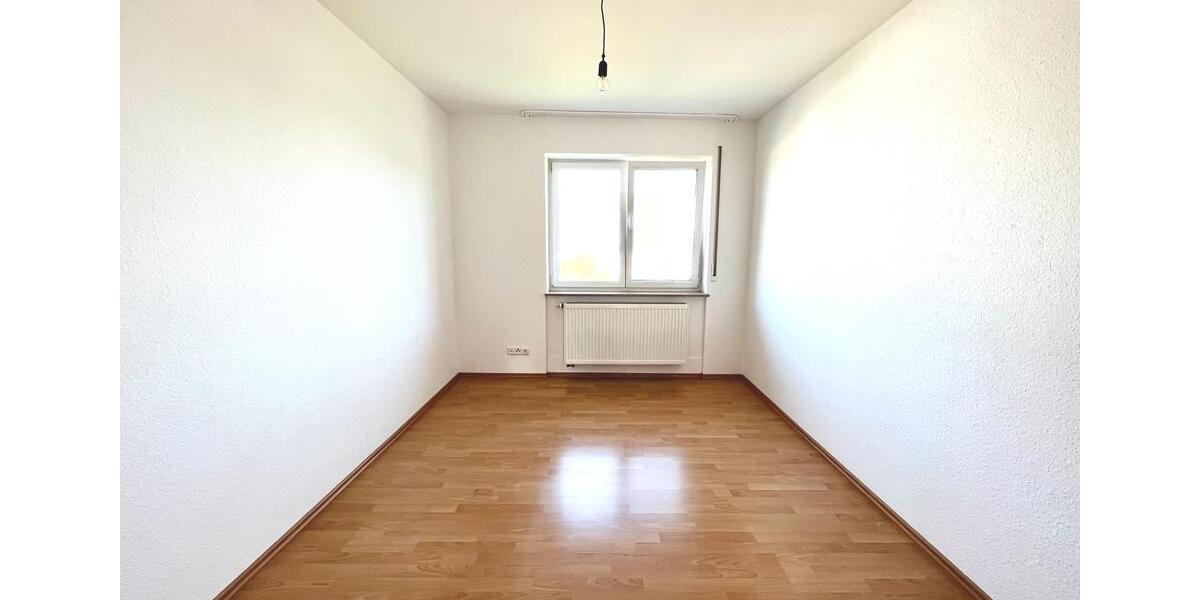 Etagenwohnung Horb am Neckar - 4 Zimmer, 109 m&sup2;, 1.050&euro; | Angebot:25980469