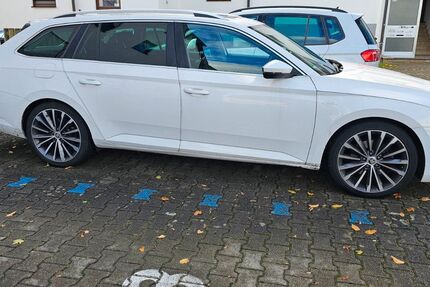 Skoda Superb 149.000 km 15.500 &euro; Bodelshausen 72411