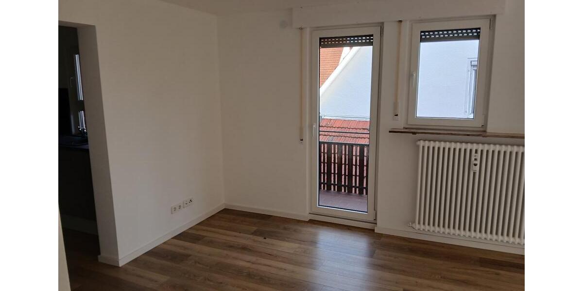 Etagenwohnung Reutlingen Reutlingen-Betzingen - 2 Zimmer, 80 m&sup2;, 1.150&euro; | Angebot:25634543