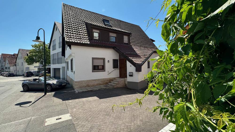 Mehrfamilienhaus, Wohnhaus Steinenbronn - 6 Zimmer, 190 m&sup2;, 2.650&euro; | Angebot:26290912