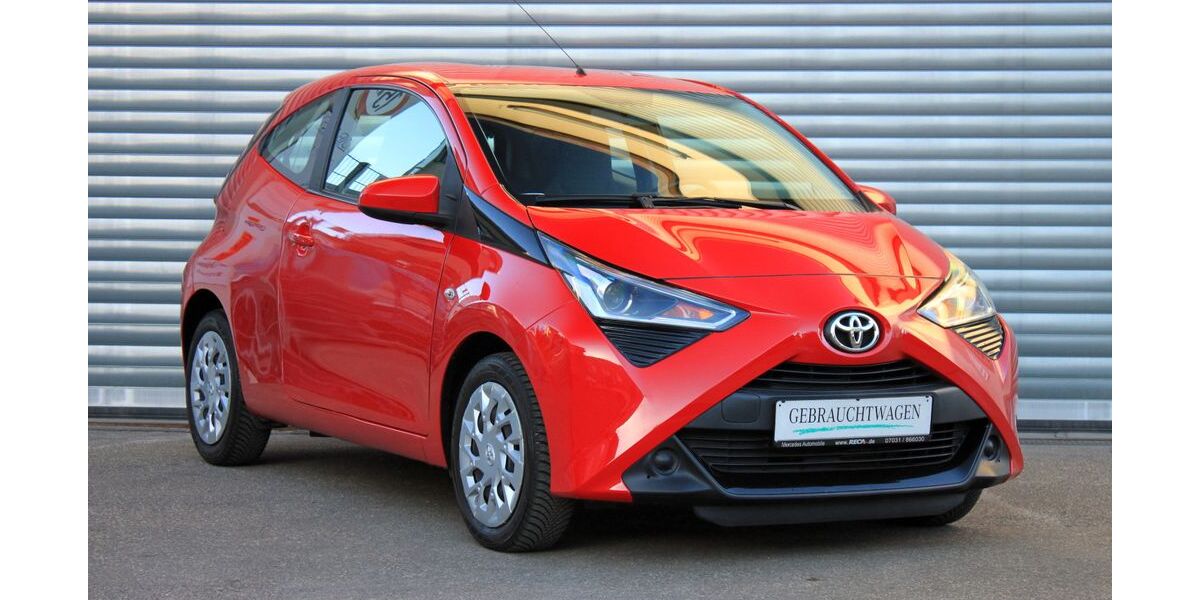 Toyota Aygo (X) 106.350 km 7.290 &euro; Sindelfingen 71065