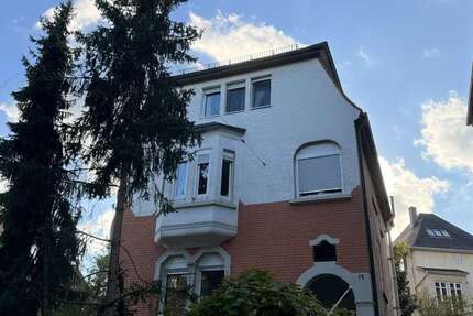 Haus Stuttgart / Zuffenhausen Zuffenhausen - 11 Zimmer, 210 m&sup2;, 750.000&euro; | Angebot:23160786