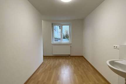 Wohnung Tübingen Weststadt - 1 Zimmer, 17 m&sup2;, 400&euro; | Angebot:25545096