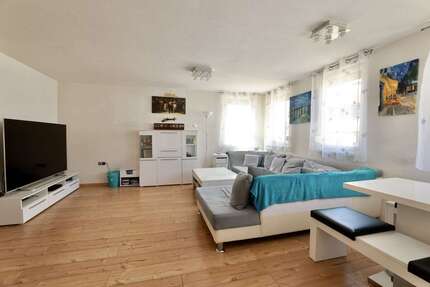 Haus Metzingen - 6 Zimmer, 164 m&sup2;, 350.000&euro; | Angebot:23062608