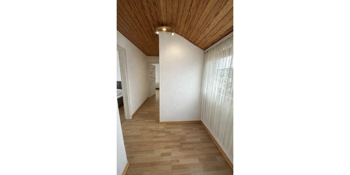 Mehrfamilienhaus, Wohnhaus Leinfelden-Echterdingen Echterdingen - 7 Zimmer, 179 m&sup2;, 695.000&euro; | Angebot:25970659