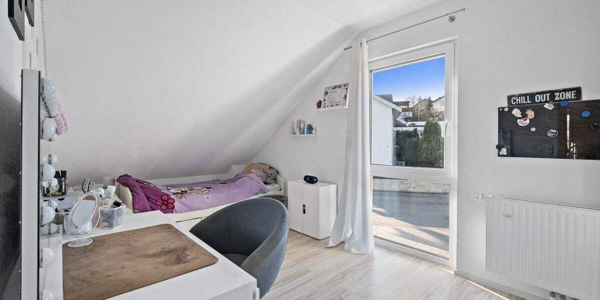 Doppelhaushälfte Reutlingen Sickenhausen - 4 Zimmer, 109 m&sup2;, 500.000&euro; | Angebot:25821890