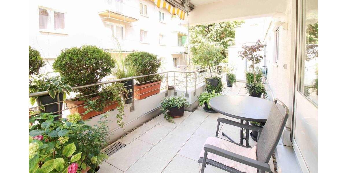 Etagenwohnung Reutlingen Innenstadt - 4 Zimmer, 129 m&sup2;, 359.000&euro; | Angebot:25740001