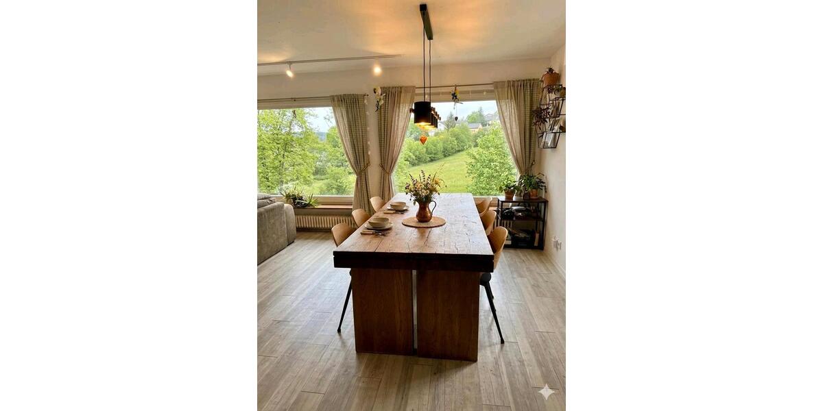 Einfamilienhaus Bad Urach - 7 Zimmer, 192 m&sup2;, 499.000&euro; | Angebot:25338654