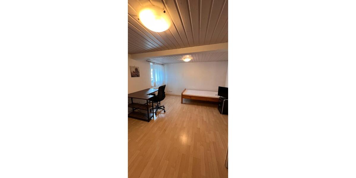 Erdgeschoßwohnung Reutlingen Altenburg - 2 Zimmer, 30 m&sup2;, 550&euro; | Angebot:25881339