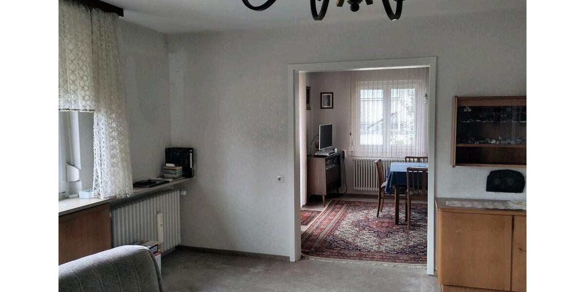 Doppelhaushälfte Böblingen - 6 Zimmer, 100 m&sup2;, 550.000&euro; | Angebot:26980292