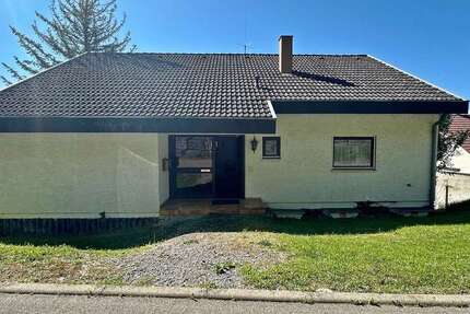 Haus Rottenburg am Neckar - 7.5 Zimmer, 180 m&sup2;, 419.000&euro; | Angebot:25842221