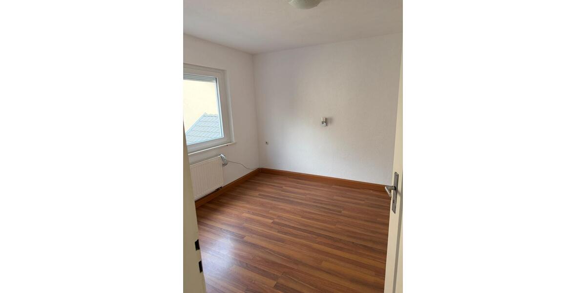Etagenwohnung Sindelfingen Sindelfingen (Stadt) - 3 Zimmer, 72 m&sup2;, 1.450&euro; | Angebot:25483484