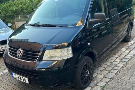 VW T5 Caravelle 225.000 km 8.990 &euro; Stuttgart 70190