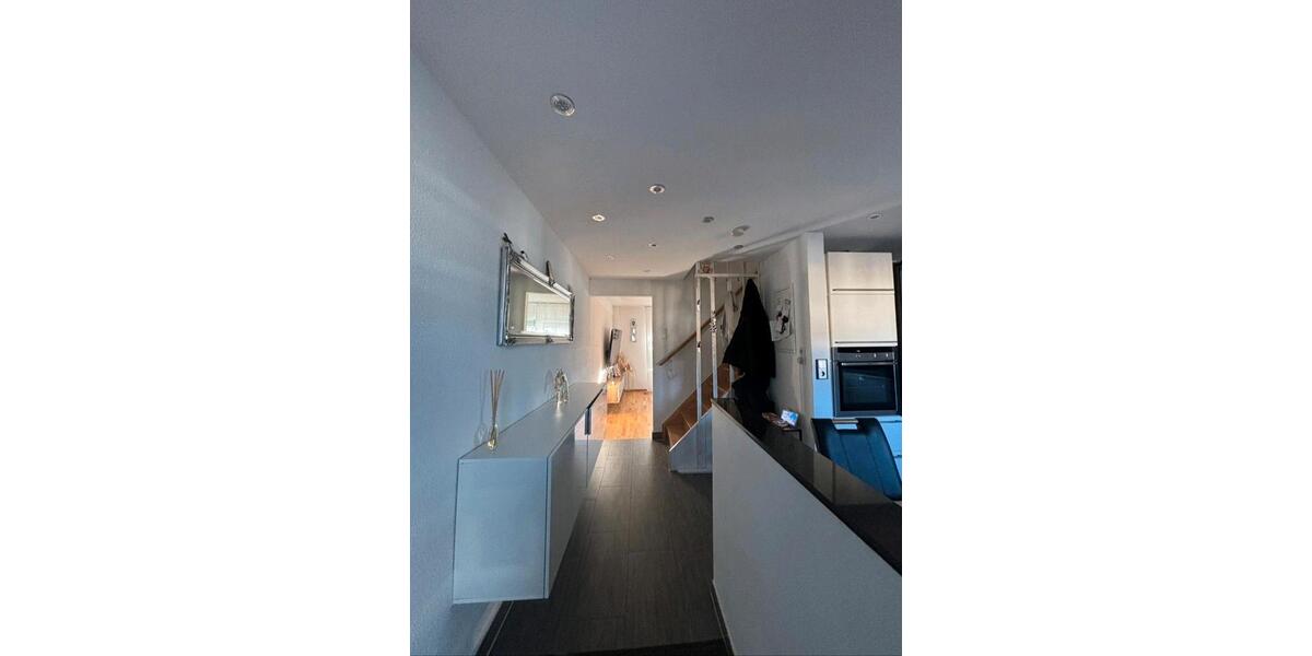 Reihenhaus Reutlingen Sondelfingen - 4 Zimmer, 98 m&sup2;, 385.000&euro; | Angebot:26384989