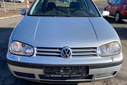 VW Golf 243.000 km 2.950 &euro; Rangendingen 72414