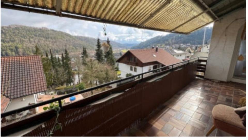 Einfamilienhaus Horb am Neckar - 8 Zimmer, 132 m&sup2;, 390.000&euro; | Angebot:25182986