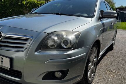 Toyota Avensis 199.100 km 3.190 &euro; Ostelsheim 75395
