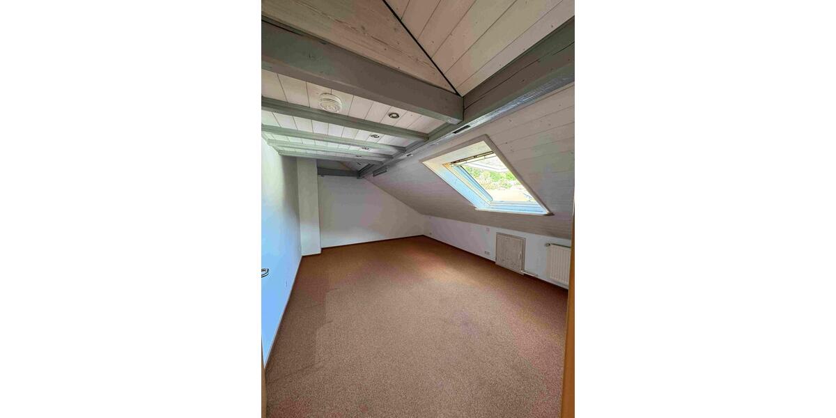 Etagenwohnung Bad Urach - 4.5 Zimmer, 126 m&sup2;, 307.000&euro; | Angebot:27206834