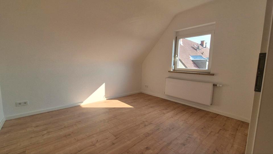 Dachgeschoßwohnung Stuttgart Stuttgart-West - 3 Zimmer, 53 m&sup2;, 1.250&euro; | Angebot:25902068