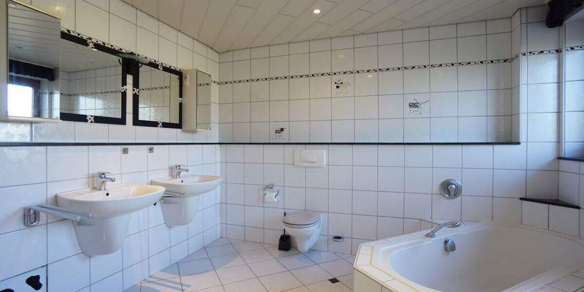 Doppelhaushälfte Riederich - 4 Zimmer, 156 m&sup2;, 580.000&euro; | Angebot:25741960