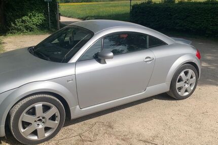 Audi TT 204.000 km 2.850 &euro; Frickenhausen 72636