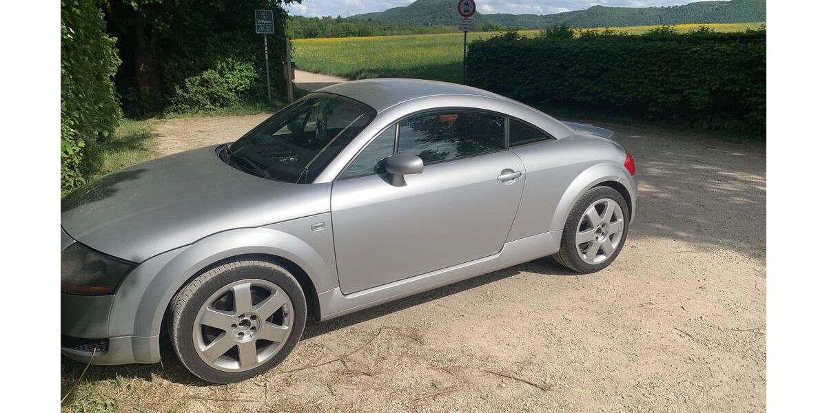 Audi TT 204.000 km 2.850 &euro; Frickenhausen 72636