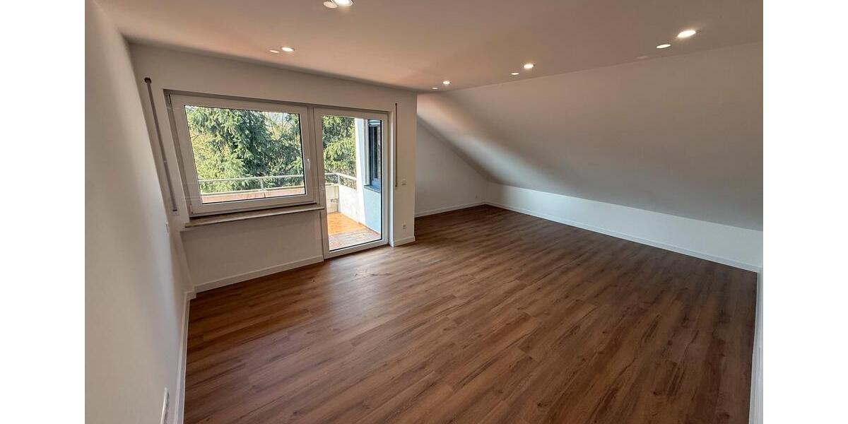 Etagenwohnung Nürtingen - 3 Zimmer, 87 m&sup2;, 1.300&euro; | Angebot:25932438