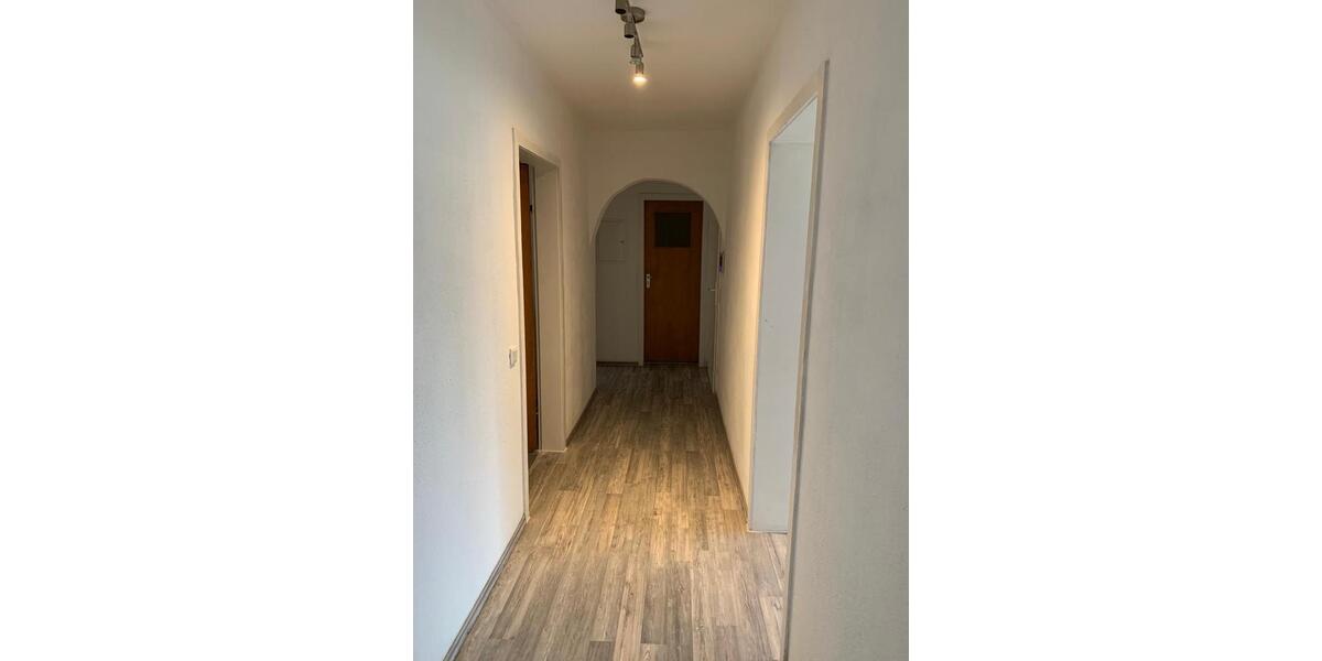 Etagenwohnung Sindelfingen Darmsheim - 3 Zimmer, 90 m&sup2;, 1.250&euro; | Angebot:25436797