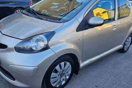 Toyota Aygo 175.000 km 2.900 &euro; Stuttgart 70469