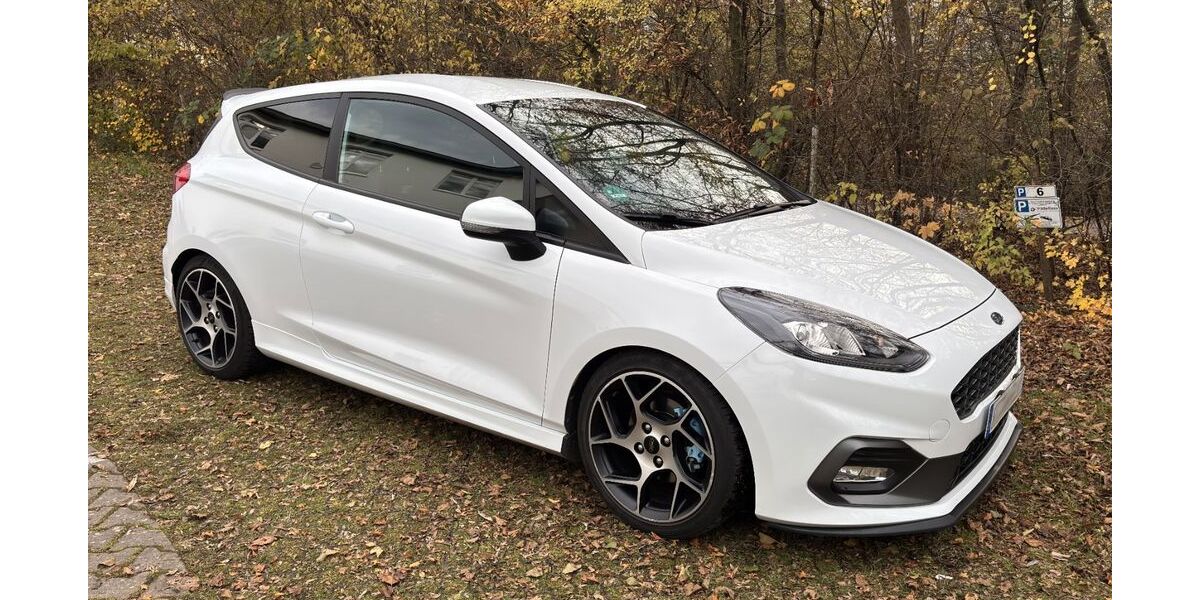 Ford Fiesta 47.800 km 17.500 &euro; Eningen 72800