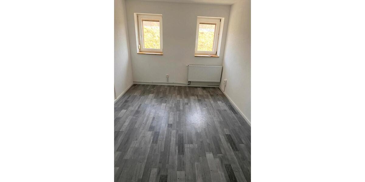 Etagenwohnung Rottenburg am Neckar - 4 Zimmer, 60 m&sup2;, 700&euro; | Angebot:25942981