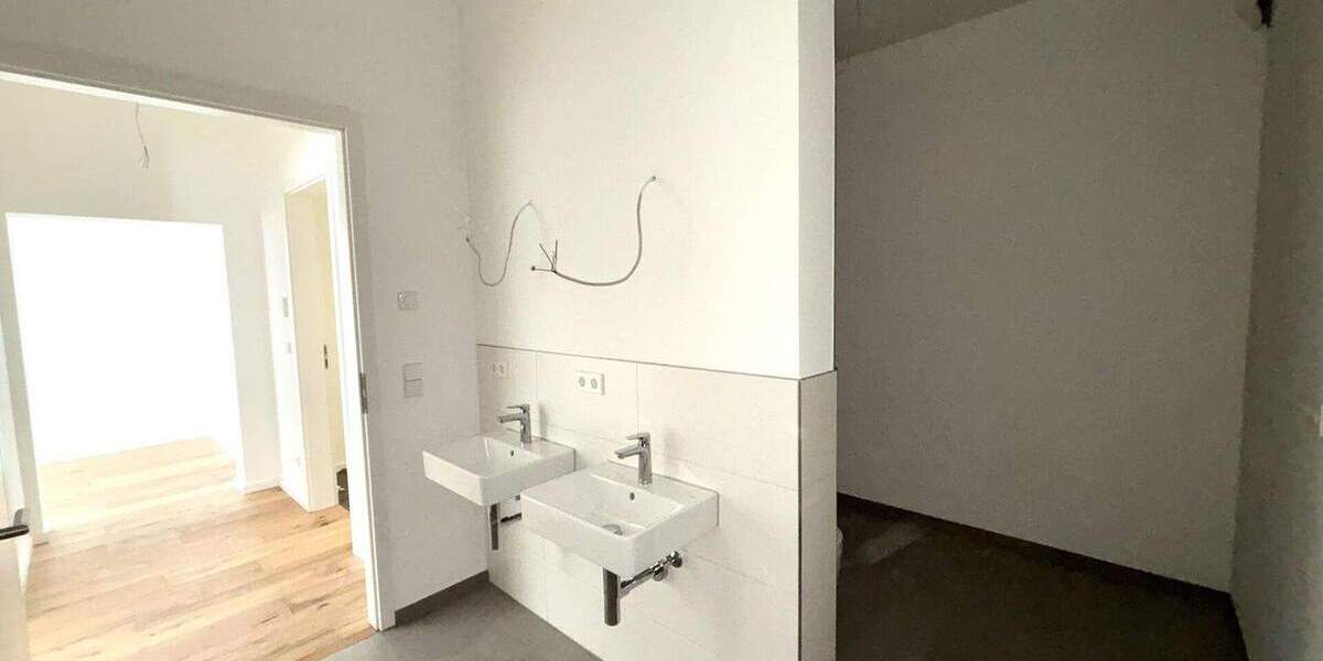 Etagenwohnung Sindelfingen Mitte - 2 Zimmer, 89 m&sup2;, 1.280&euro; | Angebot:25704091