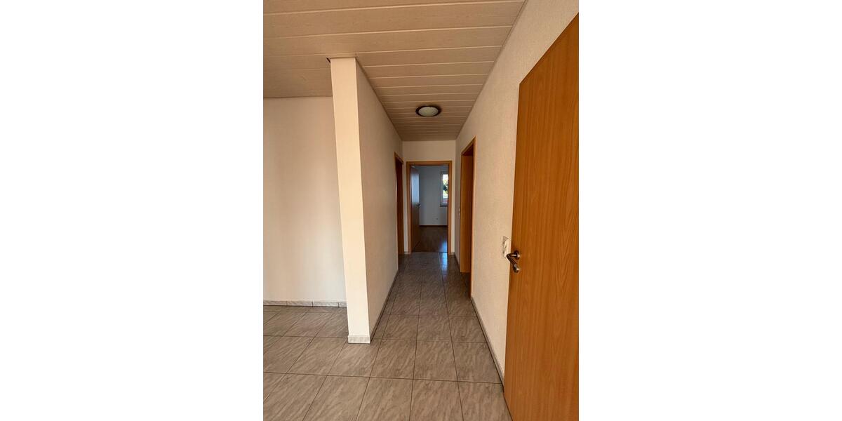 Terrassenwohnung Bisingen - 4.5 Zimmer, 100 m&sup2;, 275.000&euro; | Angebot:25841409
