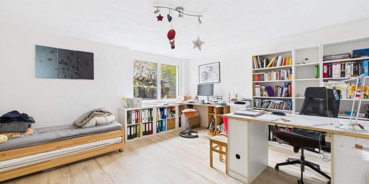 Doppelhaushälfte Ostelsheim - 5 Zimmer, 172 m&sup2;, 697.000&euro; | Angebot:25686346