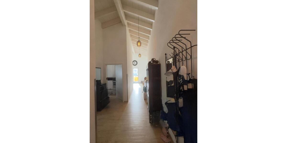 Einfamilienhaus Neuffen - 3.5 Zimmer, 93 m&sup2;, 1.550&euro; | Angebot:24748956